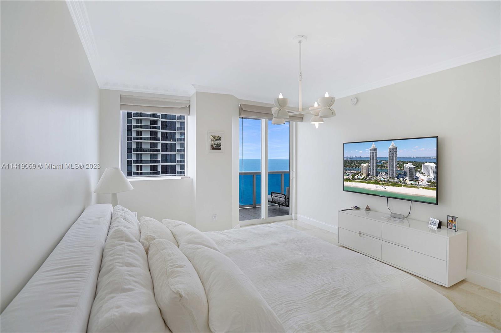 GREEN DIAMOND CONDO - Residential