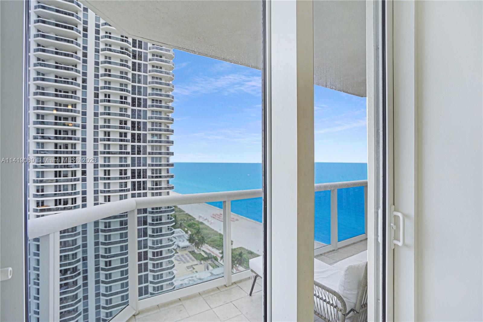 GREEN DIAMOND CONDO - Residential