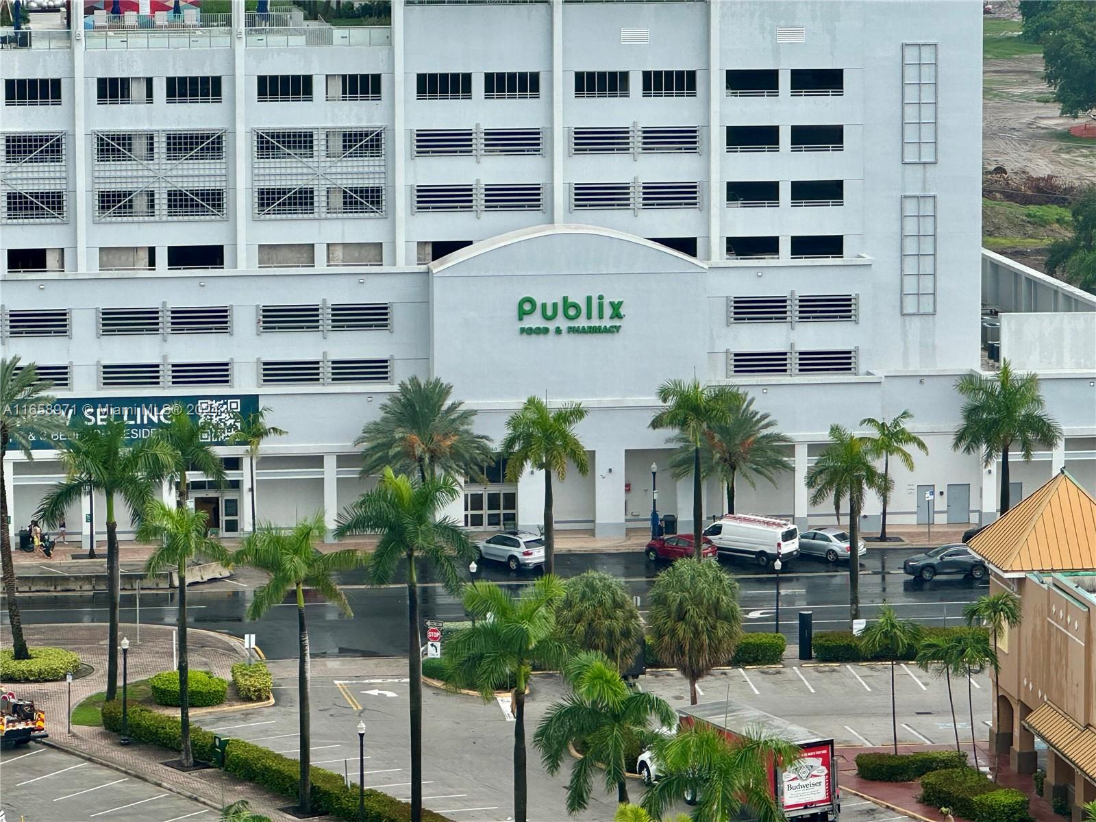 HOME TOWER CONDO - Residential