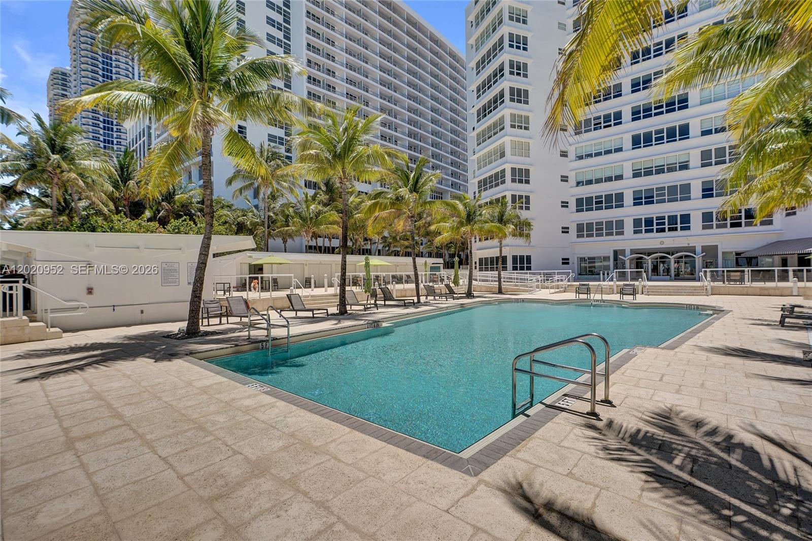 THE EXECUTIVE CONDO - Residential