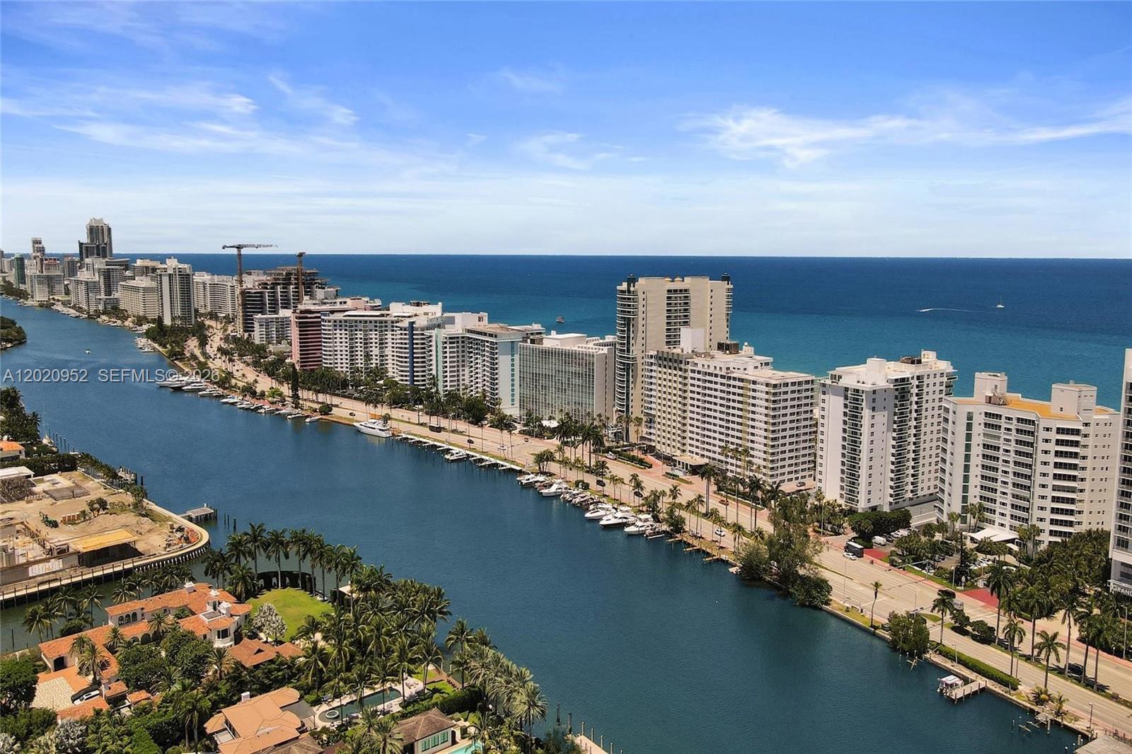 THE EXECUTIVE CONDO - Residential