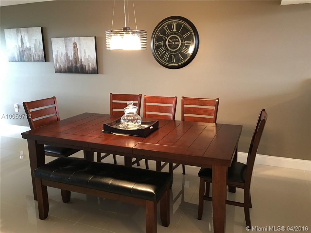 6 Of Whitehall Of Pine - Residential Lease