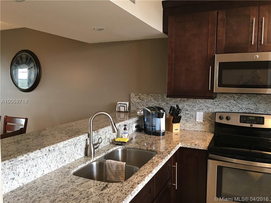 6 Of Whitehall Of Pine - Residential Lease