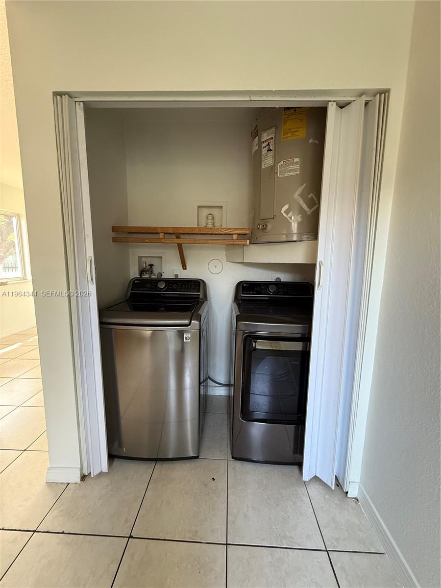 N MIAMI ESTATES - Residential Lease