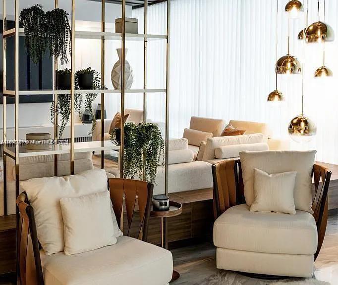 PARAMOUNT MIAMI WORLDCENT - Residential