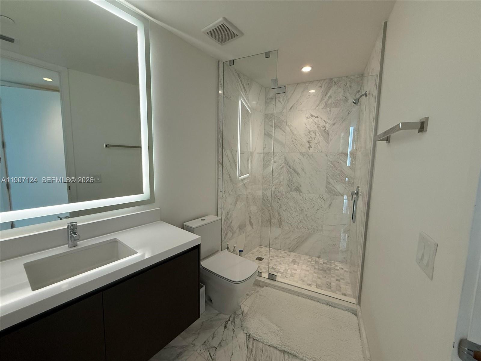 PARAMOUNT MIAMI WORLDCENT - Residential