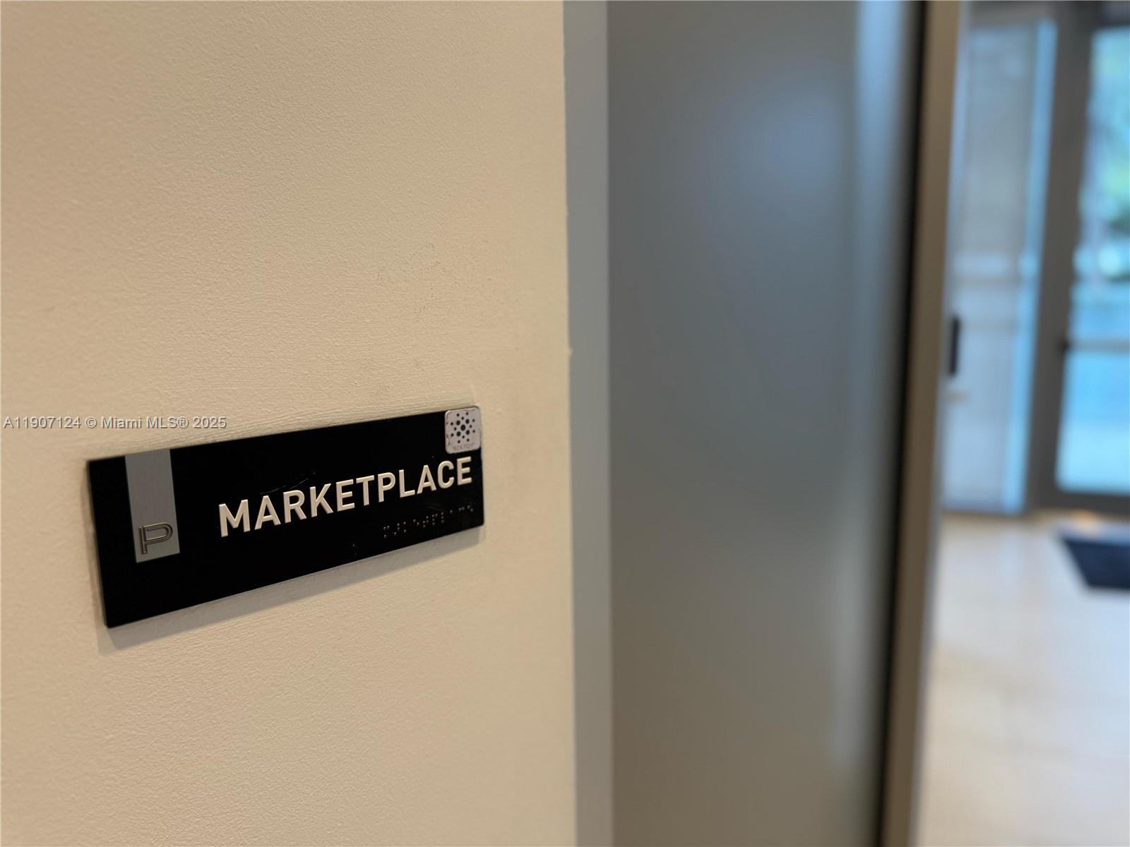 PARAMOUNT MIAMI WORLDCENT - Residential