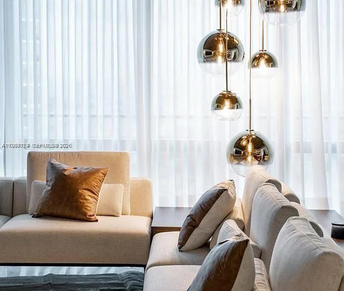 PARAMOUNT MIAMI WORLDCENT - Residential