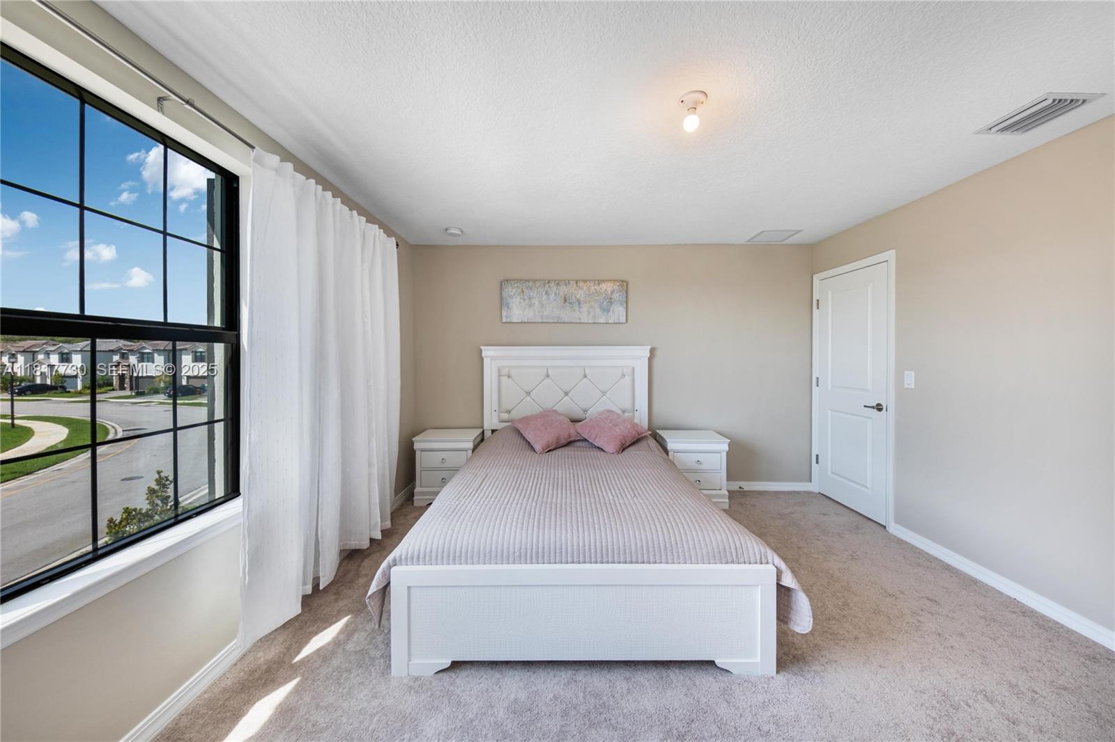 WOODMONT PODS B F & G - Residential