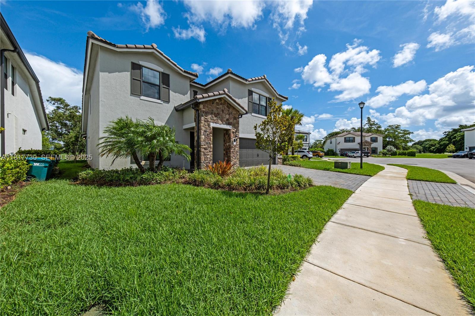 WOODMONT PODS B F & G - Residential