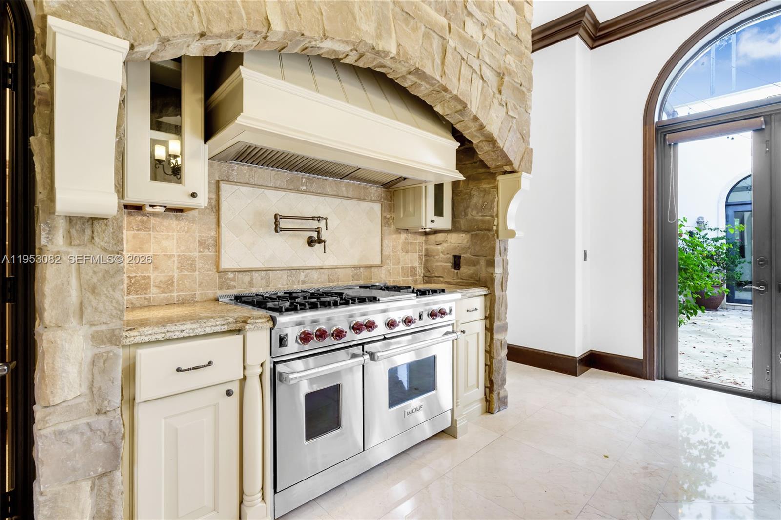 MARTIN SUBURBAN ACRES - Residential