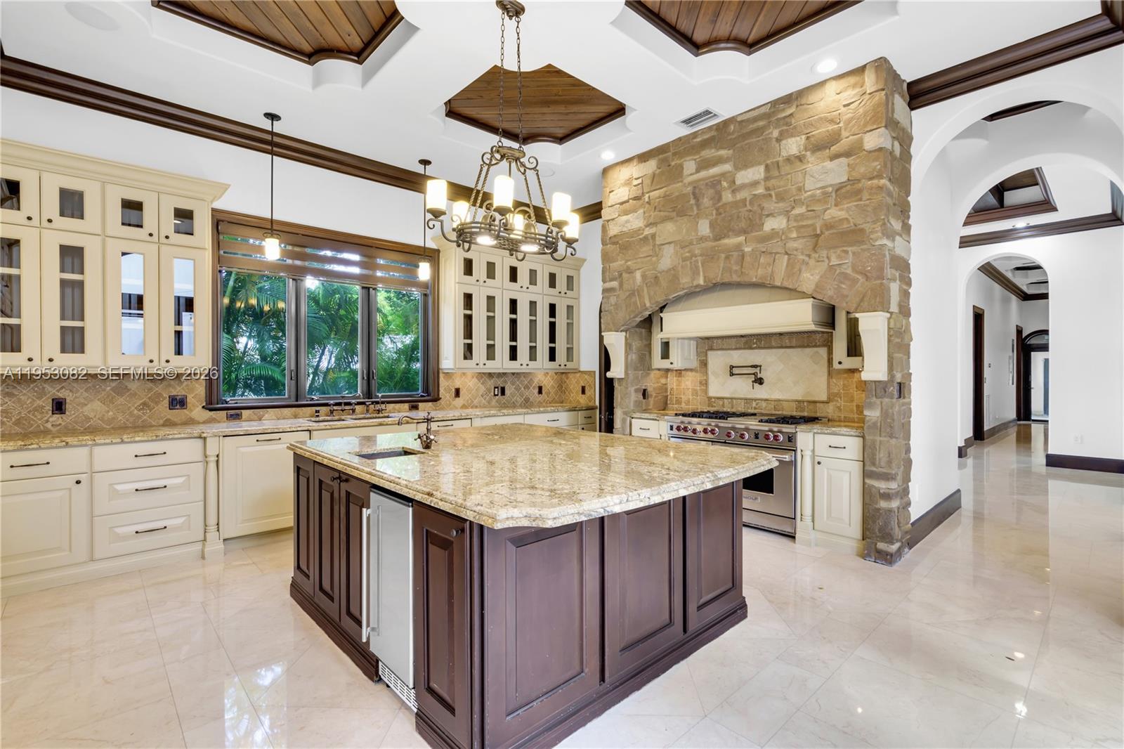 MARTIN SUBURBAN ACRES - Residential