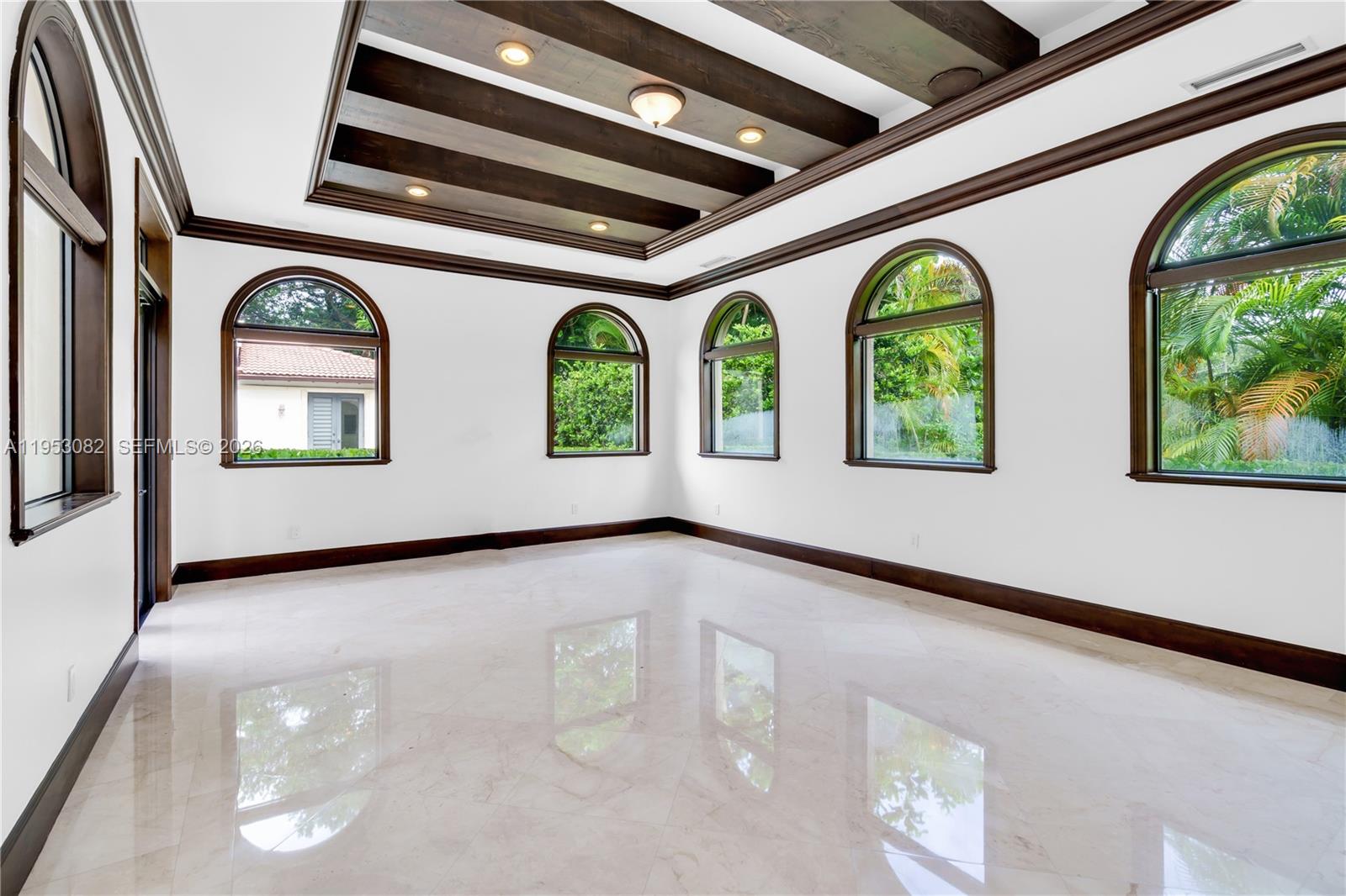 MARTIN SUBURBAN ACRES - Residential