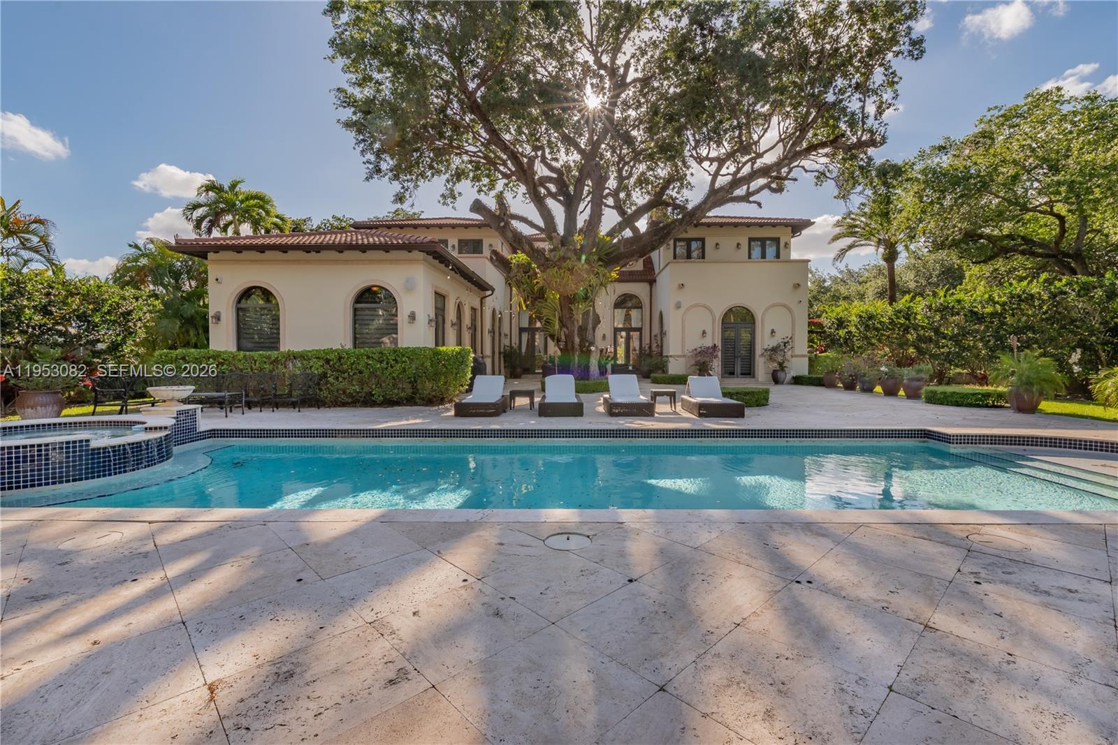 MARTIN SUBURBAN ACRES - Residential