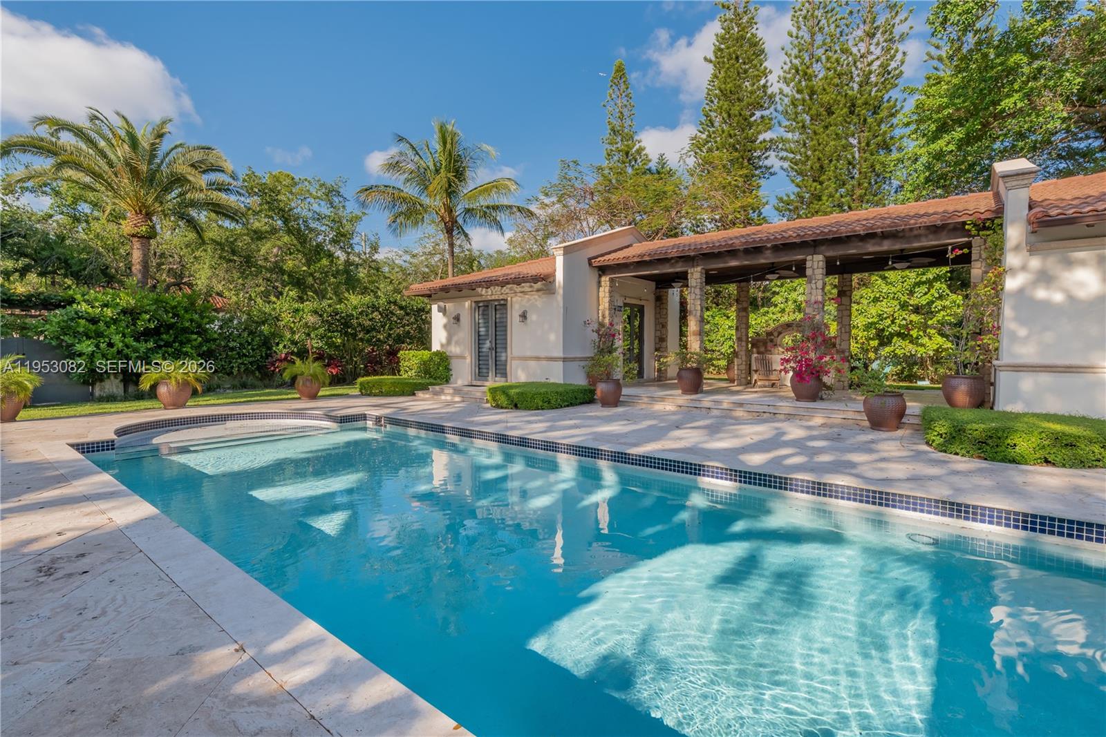 MARTIN SUBURBAN ACRES - Residential