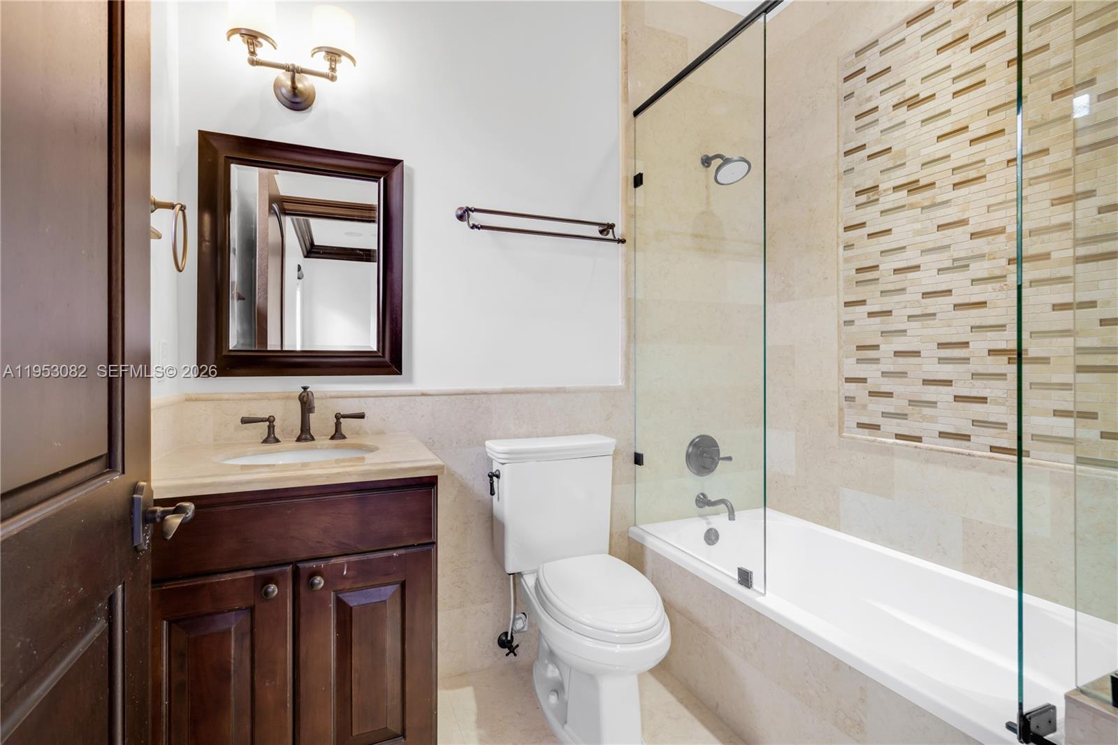 MARTIN SUBURBAN ACRES - Residential