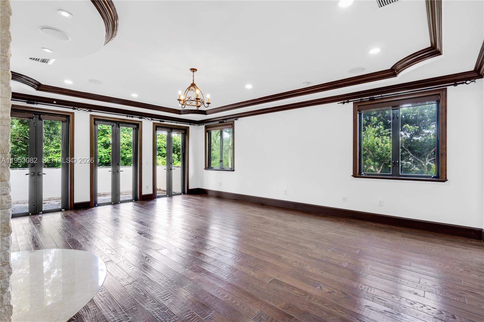 MARTIN SUBURBAN ACRES - Residential