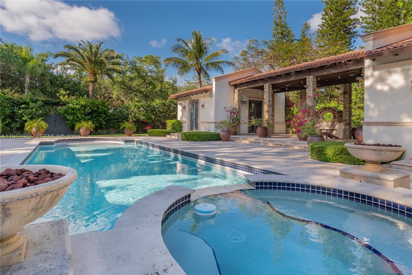 MARTIN SUBURBAN ACRES - Residential