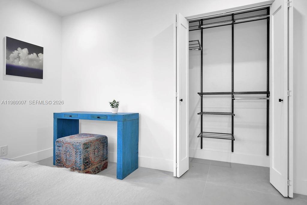 MANOR GROVE - Residential