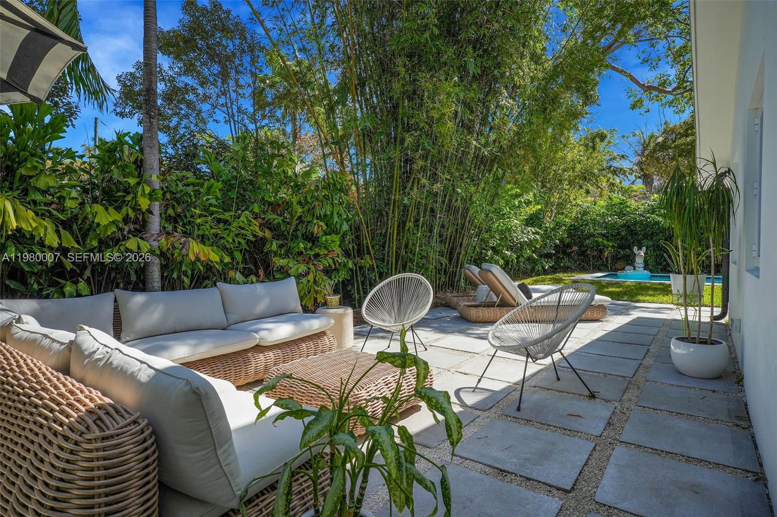 MANOR GROVE - Residential