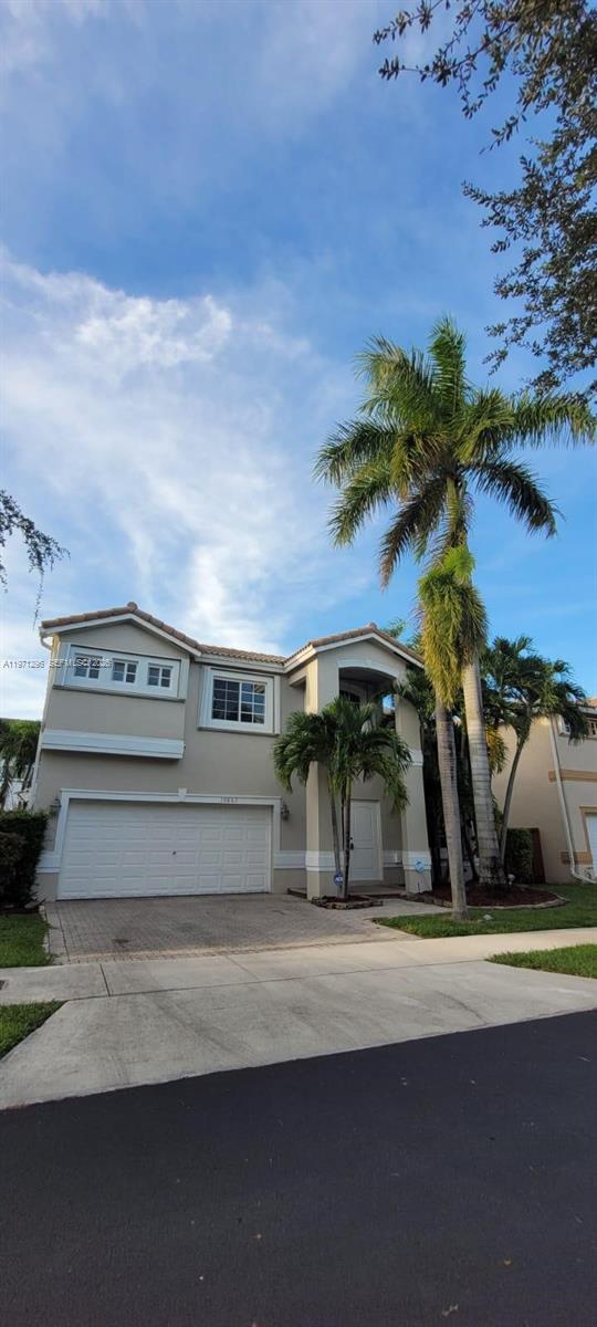 THE RESERVE AT DORAL - Residential Lease