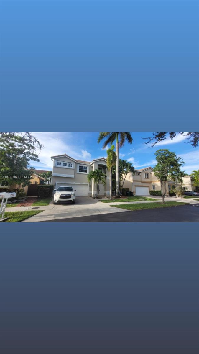 THE RESERVE AT DORAL - Residential Lease