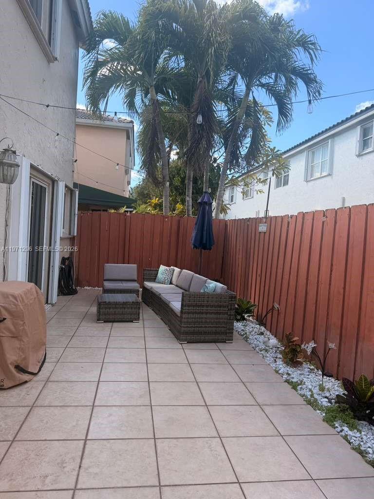 THE RESERVE AT DORAL - Residential Lease