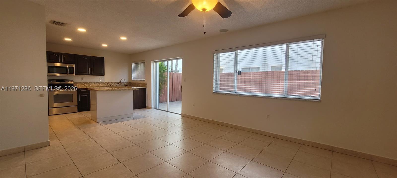 THE RESERVE AT DORAL - Residential Lease