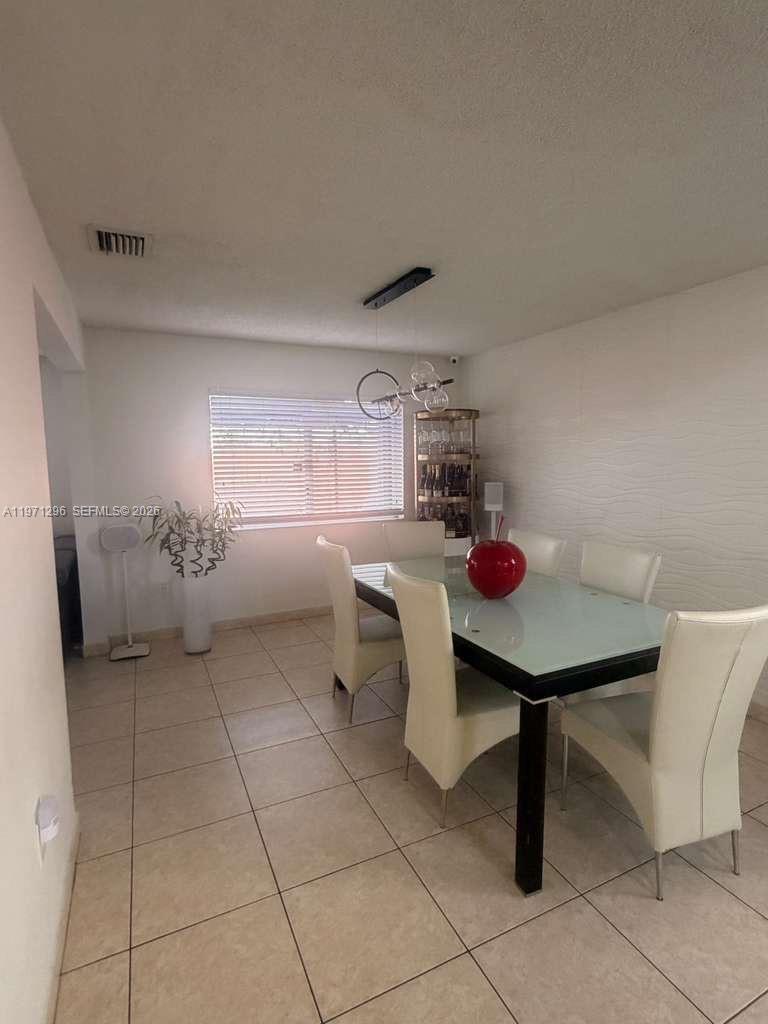 THE RESERVE AT DORAL - Residential Lease