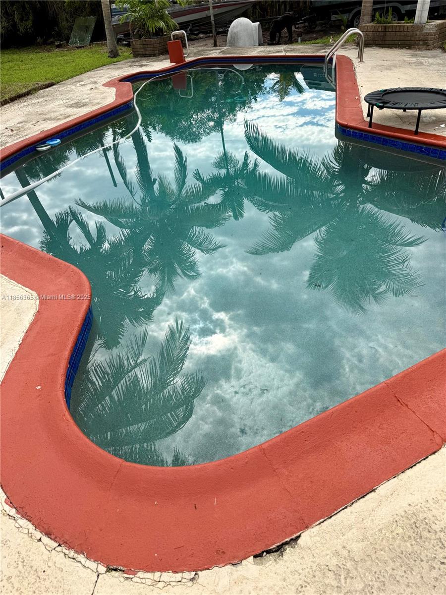 1101 NW 11th St