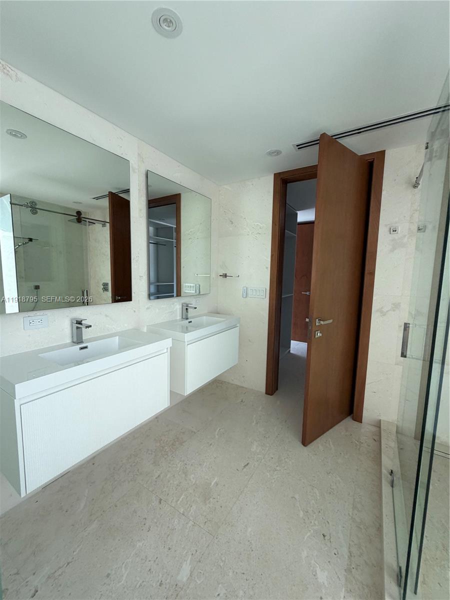BISCAYNE KEY ESTATES - Residential