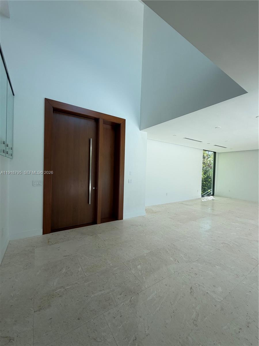 BISCAYNE KEY ESTATES - Residential