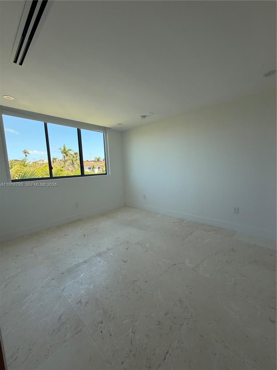 BISCAYNE KEY ESTATES - Residential