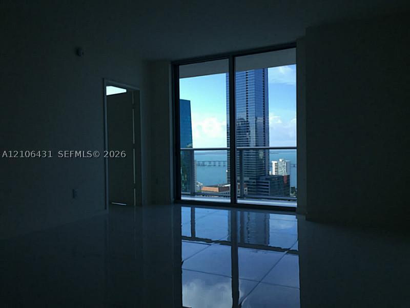 1100 S MIAMI AV 3203