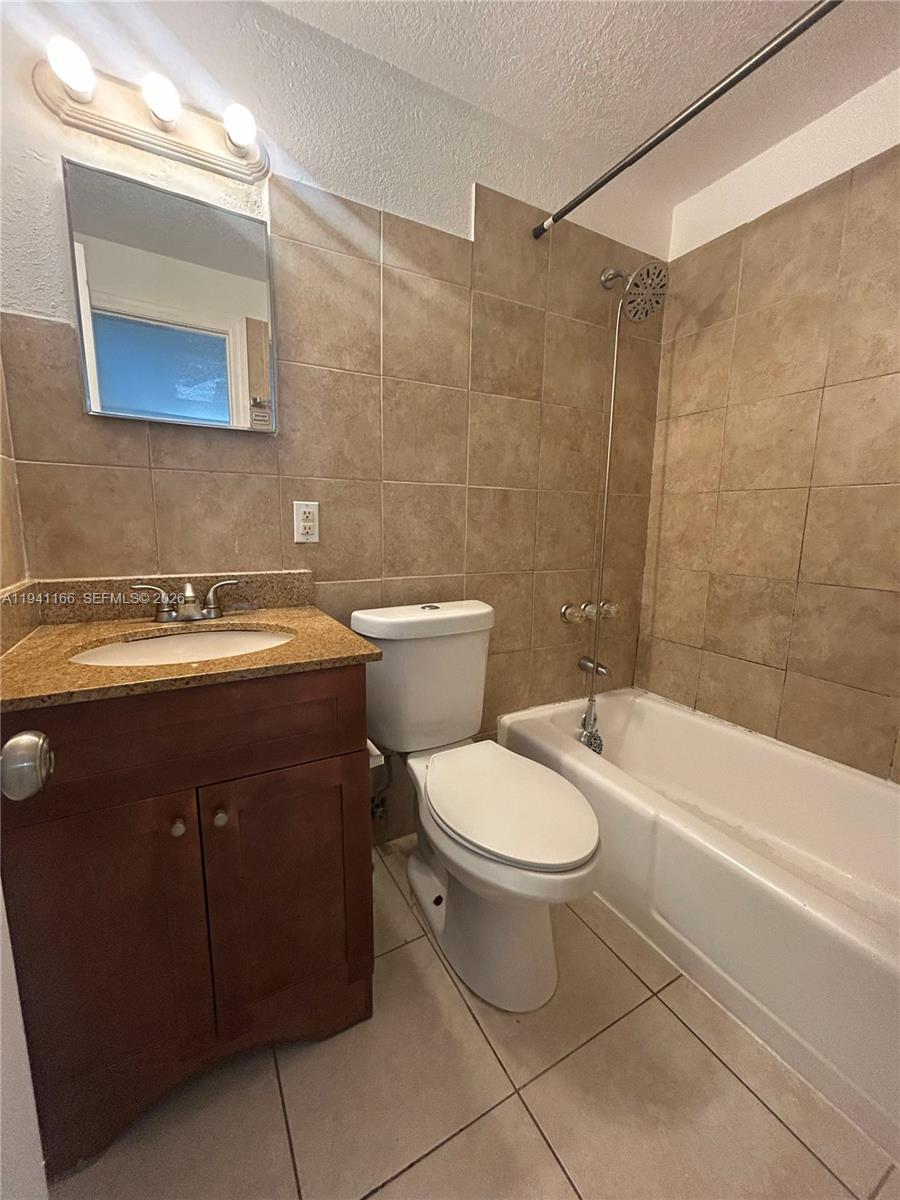 RIVERSIDE NO 3 - Residential Lease