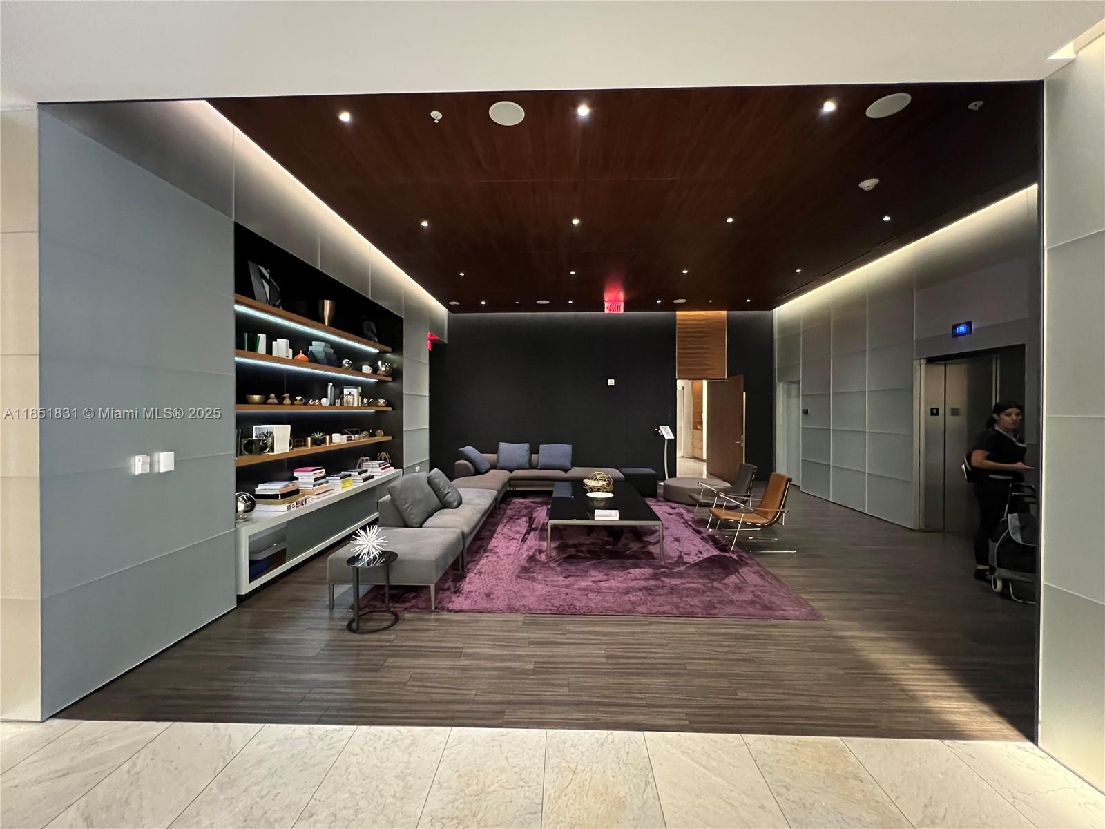 RISE CONDO - Residential Lease