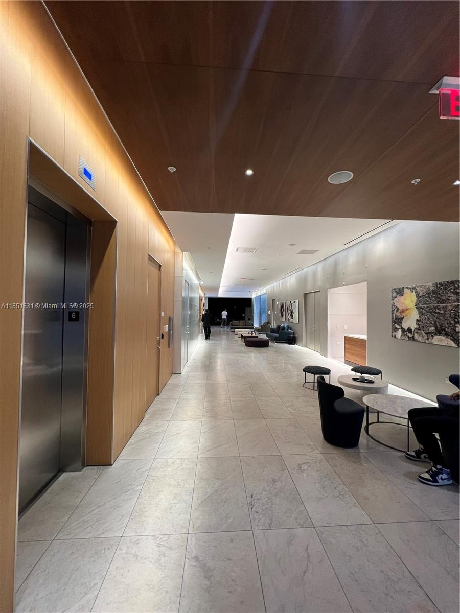 RISE CONDO - Residential Lease