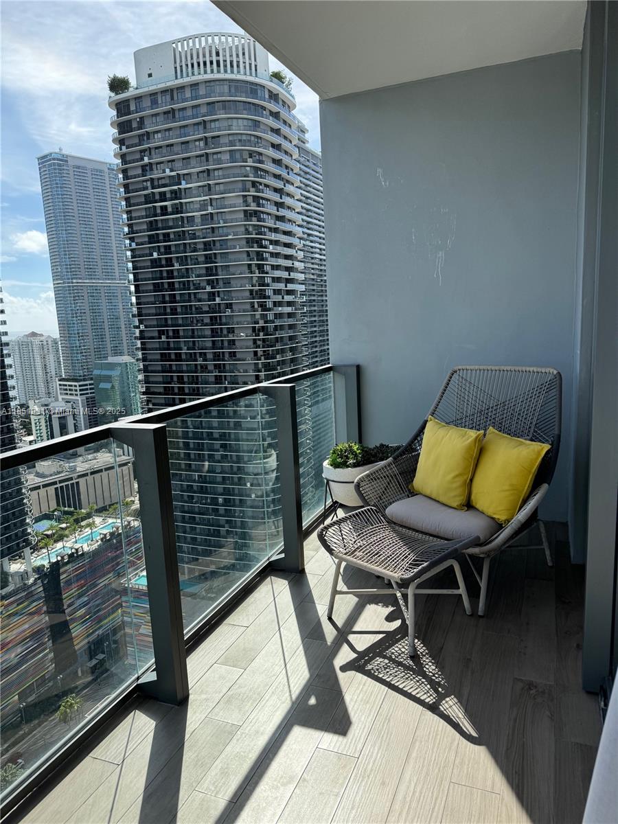 RISE CONDO - Residential Lease