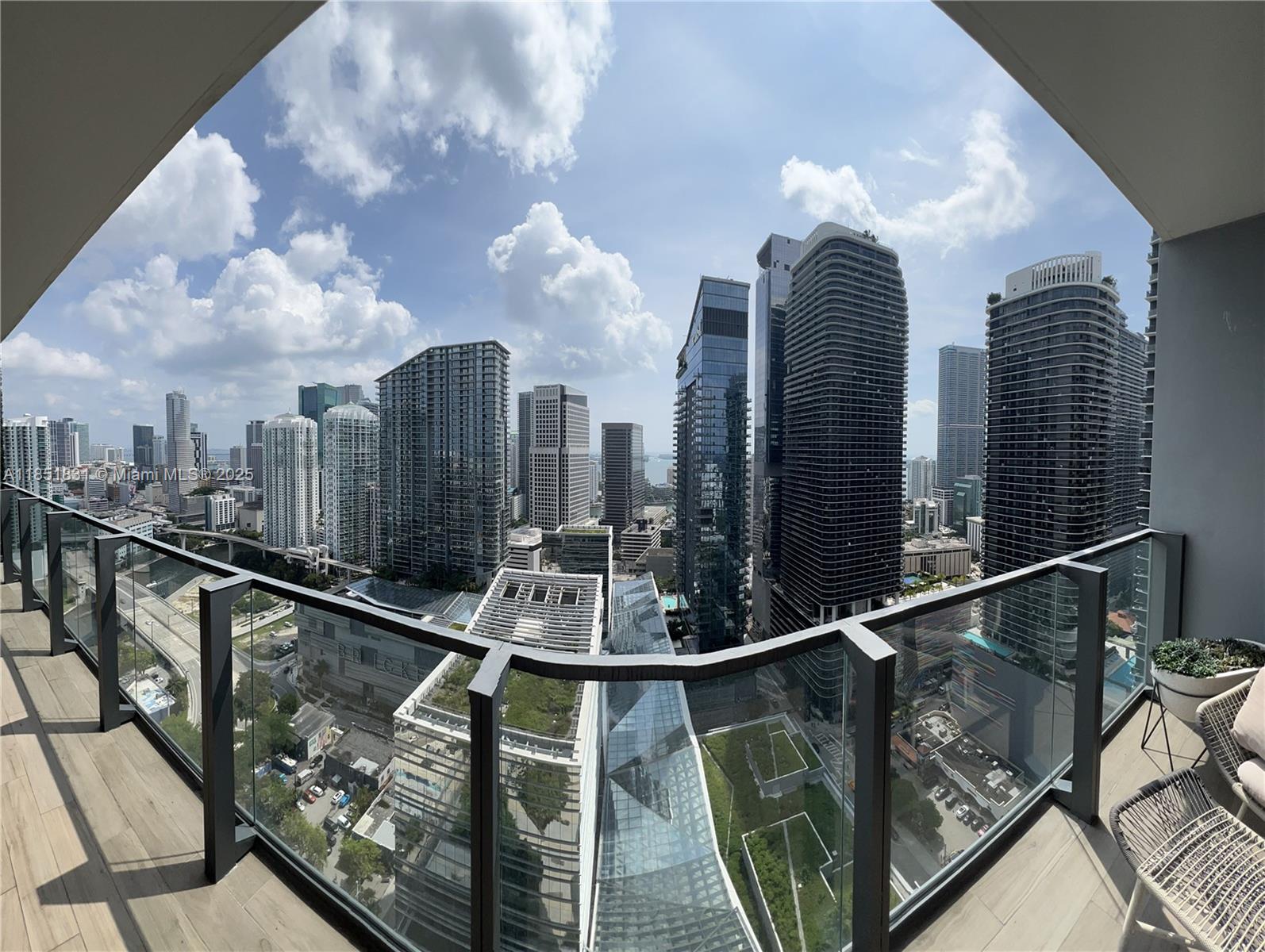 Experience a luxury living in this stunning 1 bedroom, 1-5 bath residence, the only unit MODEL 07 for rent at the prestigious Rise at Brickell City Centre. Professional decorated and fully furnished. Spacious open layout with floor to ceiling windows to enjoy breathtaking city and water views complemented with special lighting, electric blinds, blackouts and premium appliance package, equipped with top of the line appliances (Bosh). Enjoy the convenience of 1 assigned parking, valet parking and world-class amenities, including a state-of-the-art fitness center, resort-style pool, 24 hour concierge, full service spa, massage rooms, a hairstyles, party rooms, BBQ grills and more.
Don't miss this incredible opportunity. Available for immediate move-in.