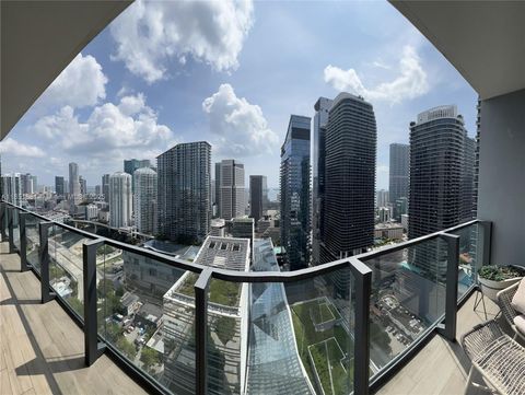 88 SW 7th St 3007 Miami FL 33130