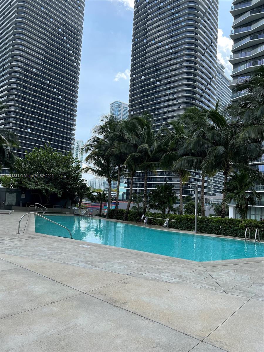 RISE CONDO - Residential Lease