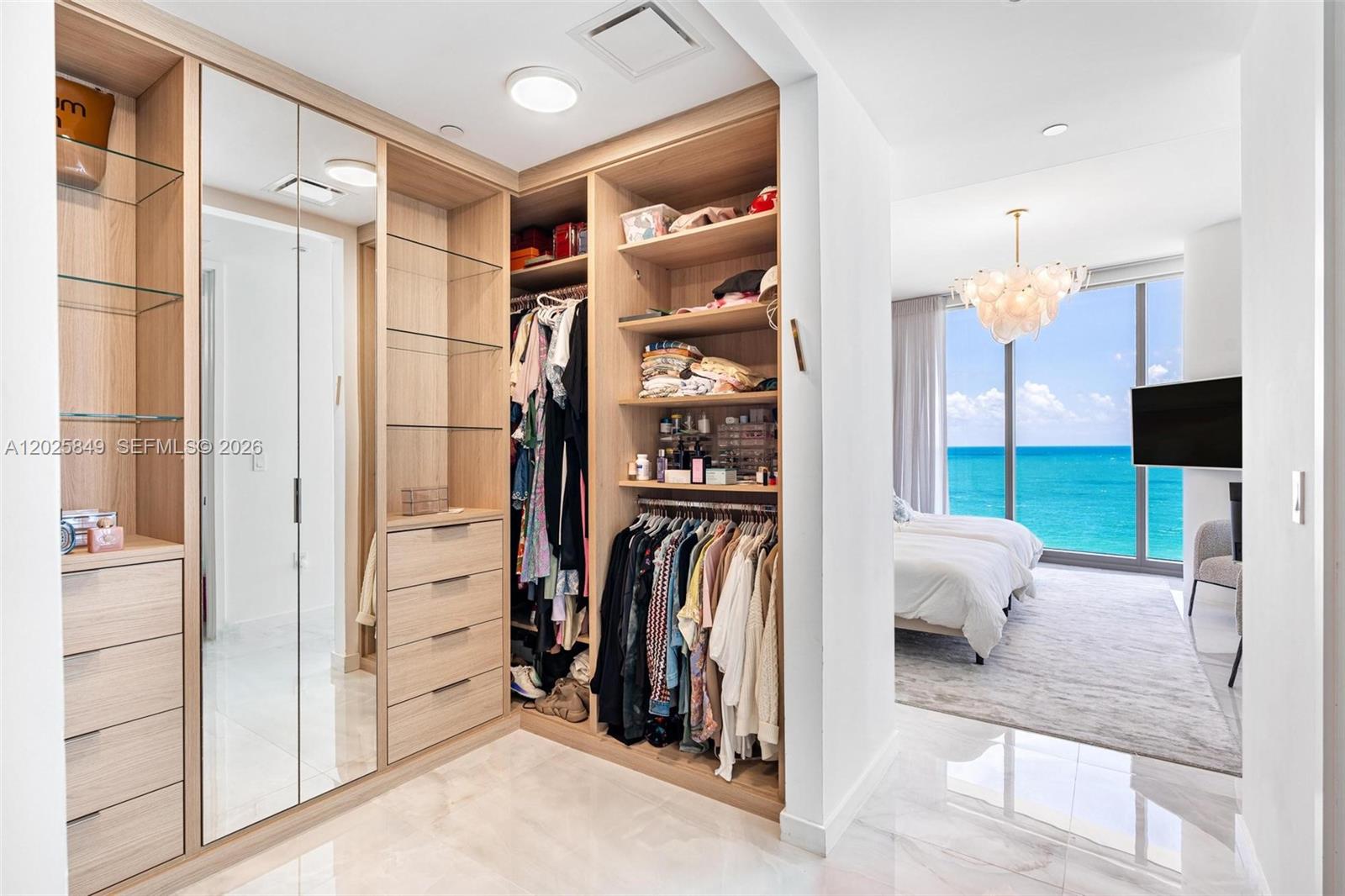 Ritz-Carlton Residences - Residential