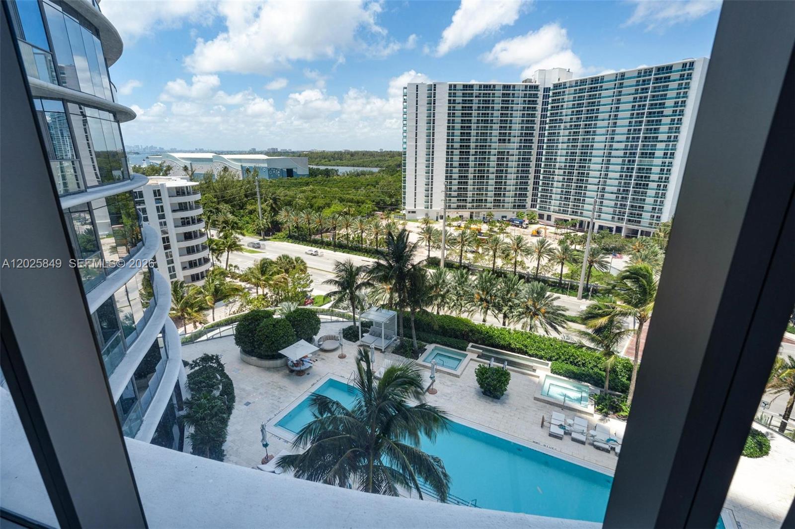 Ritz-Carlton Residences - Residential
