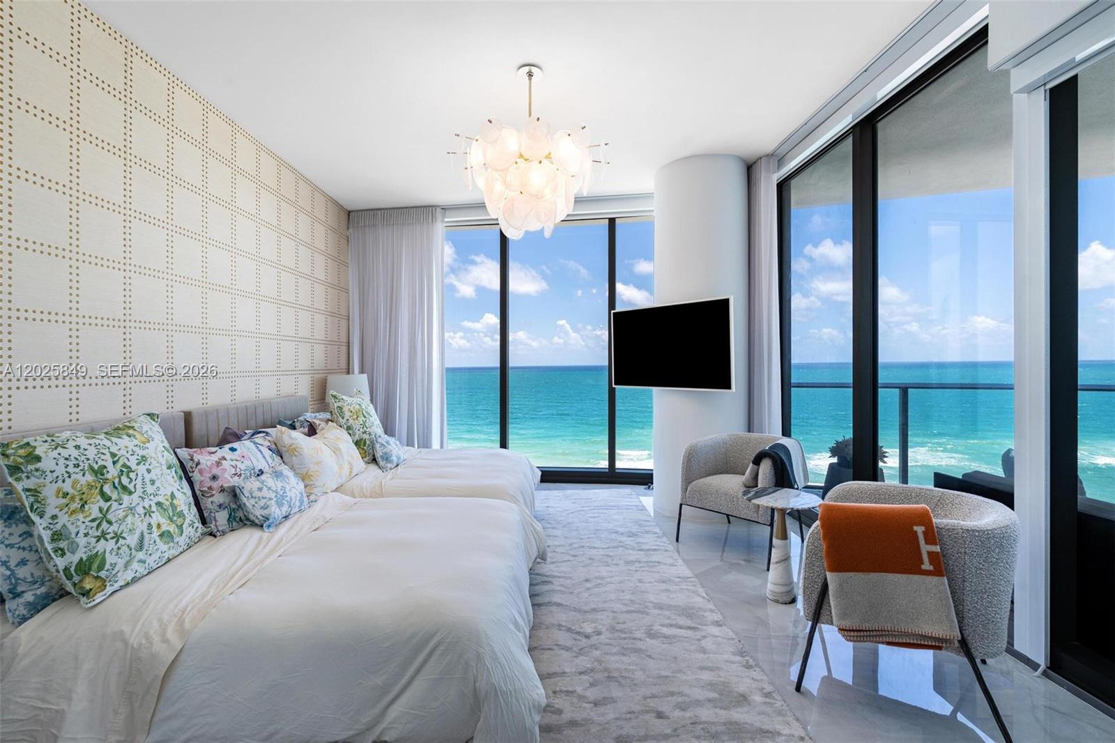 Ritz-Carlton Residences - Residential
