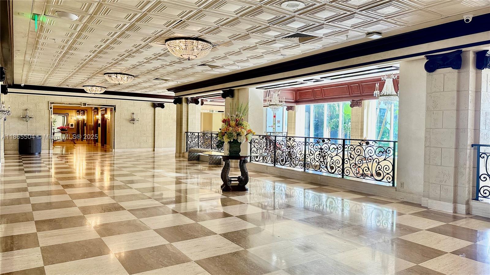 PARKER PLAZA ESTATES COND - Residential Lease