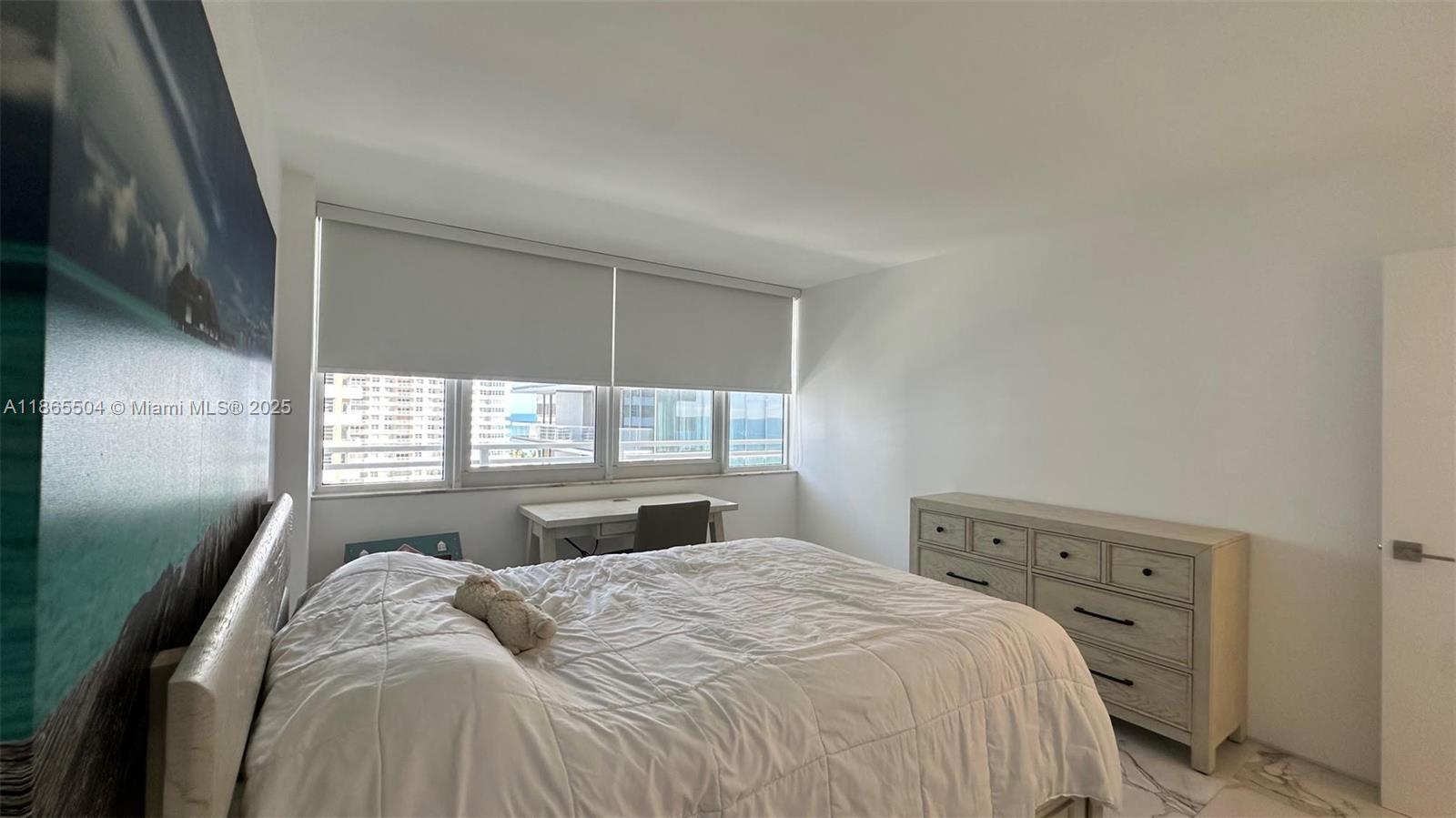 PARKER PLAZA ESTATES COND - Residential Lease