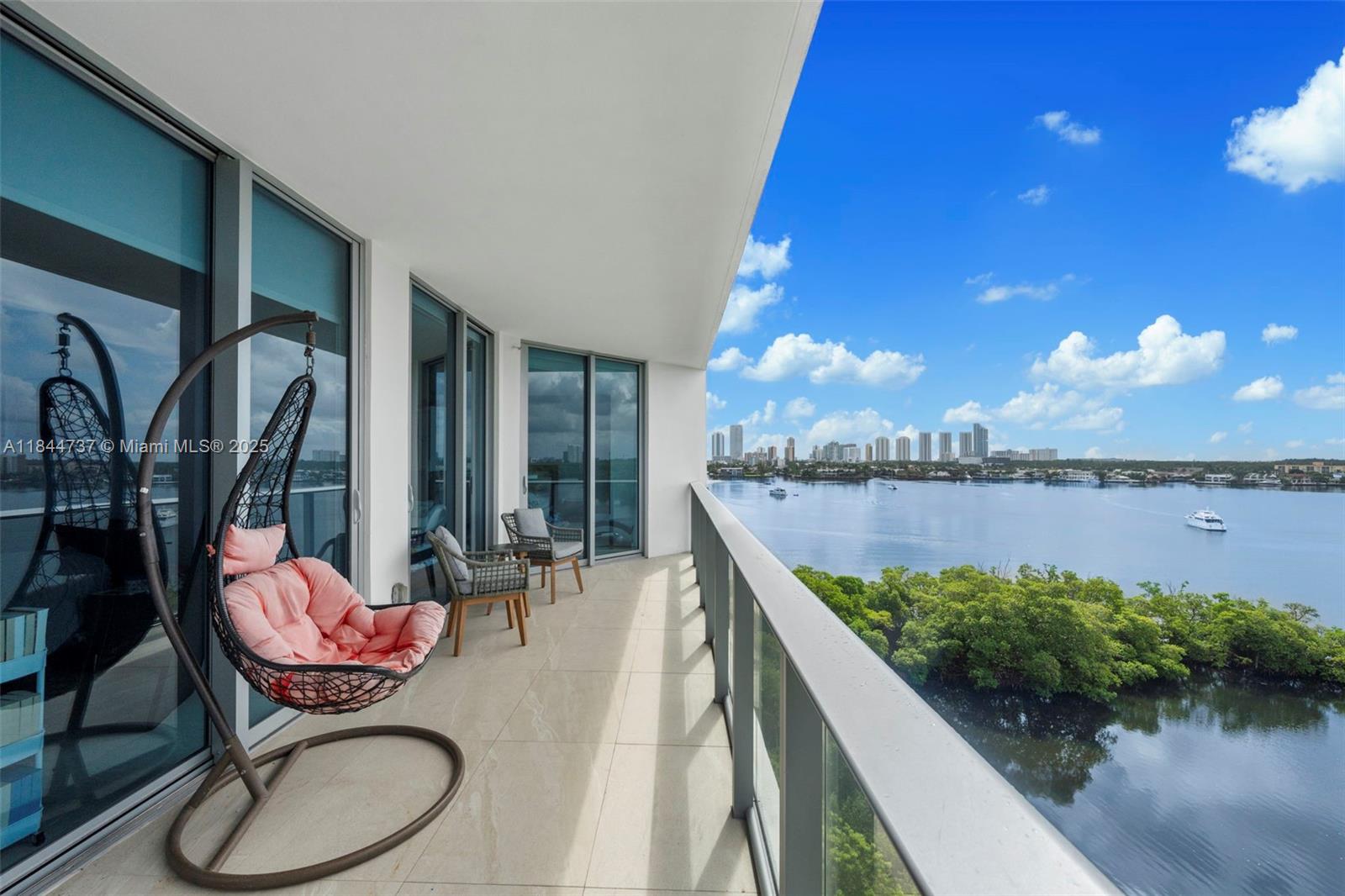 MARINA PALMS RESIDENCES S - Residential Lease