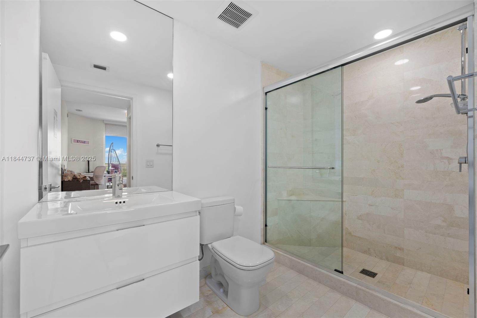 MARINA PALMS RESIDENCES S - Residential Lease