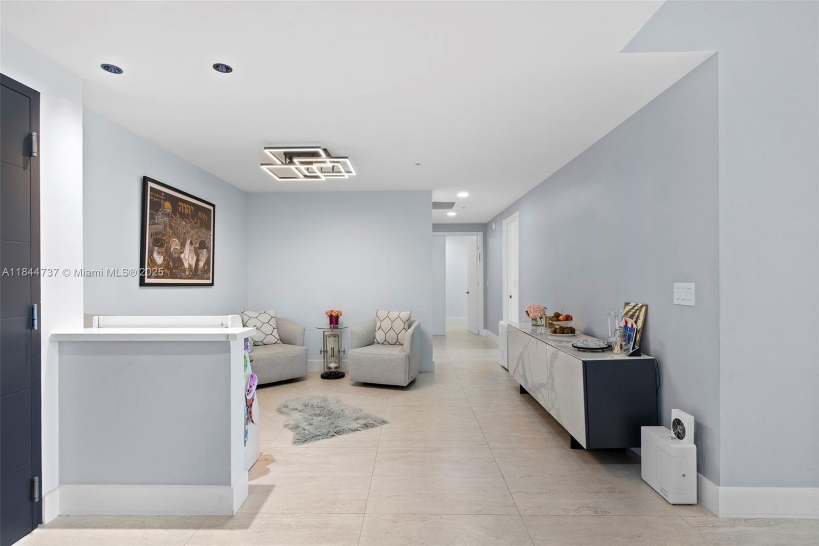 MARINA PALMS RESIDENCES S - Residential Lease