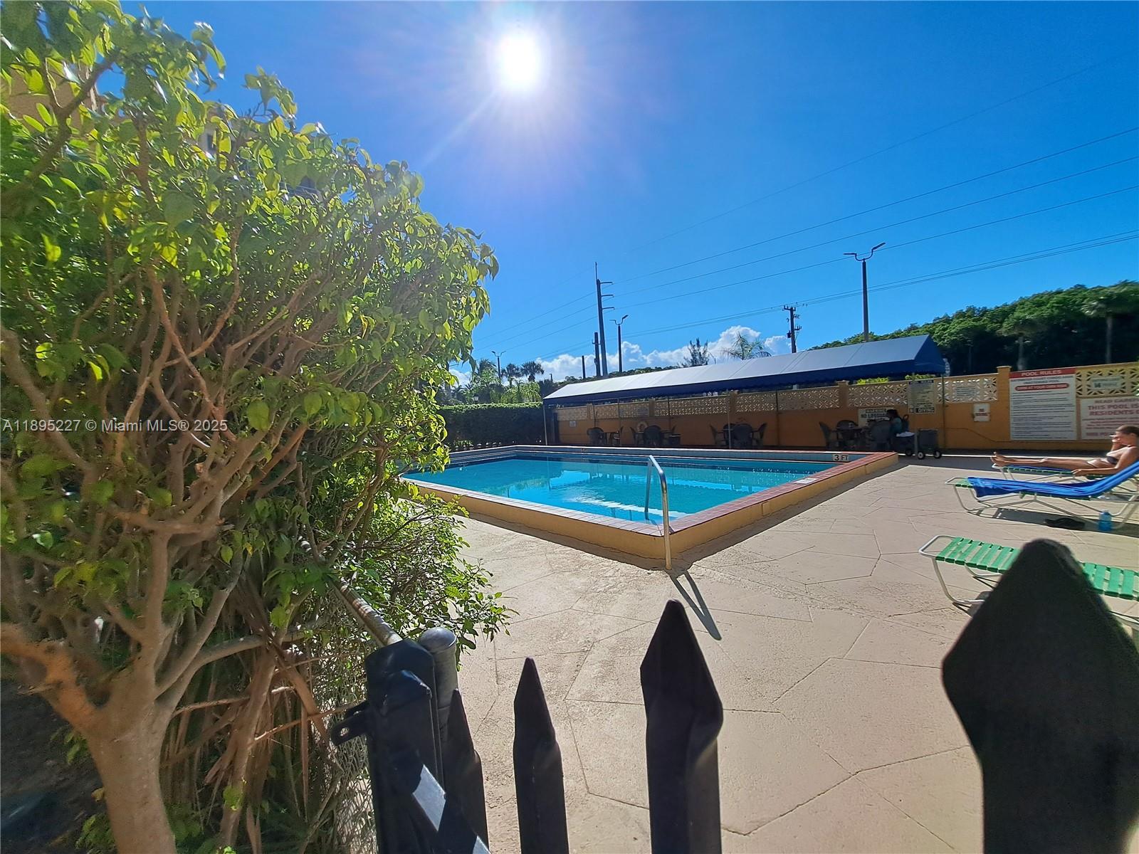 View photos, virtual tours, details... 2935 NE 163rd St 2Q